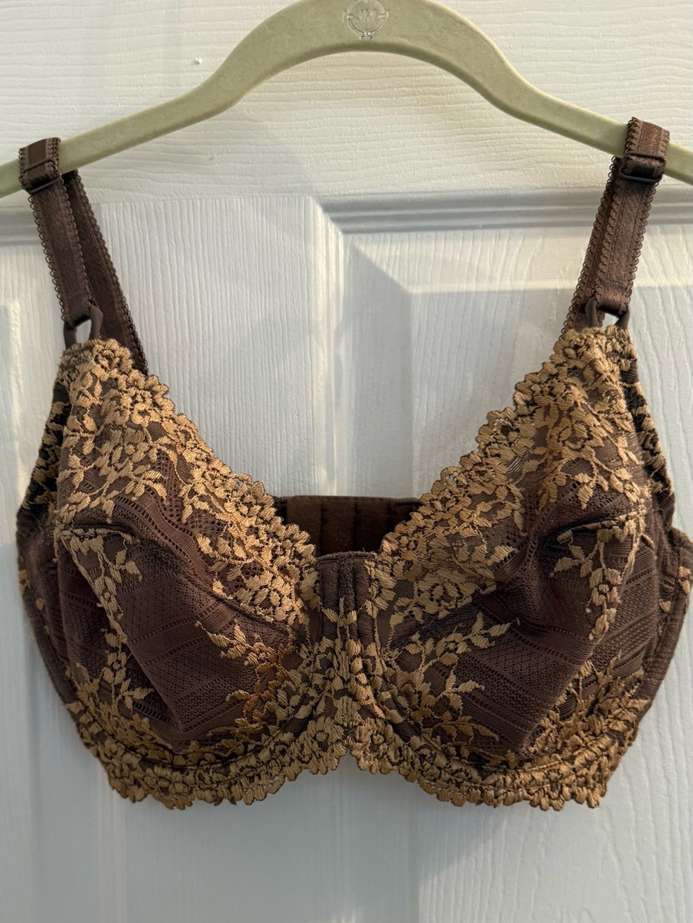Wacoal Taupe Bra with Tan Floral Lace Overlay